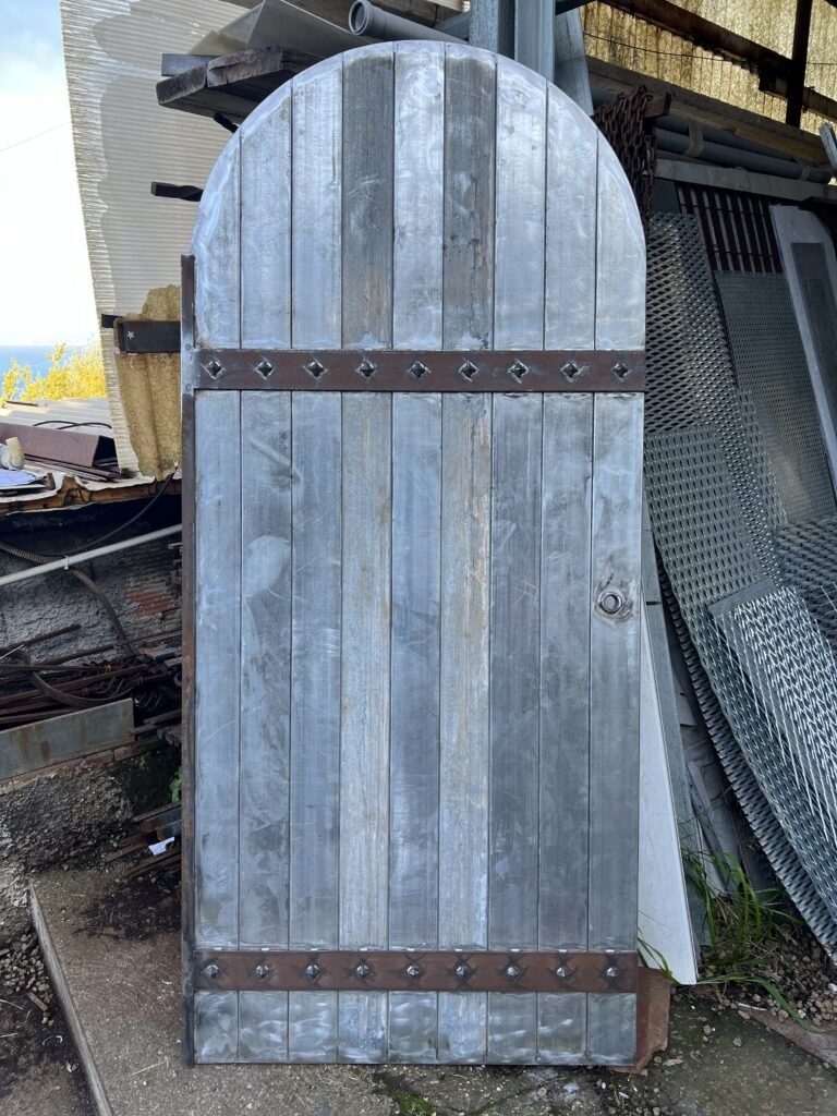 Portone in tubolari in ferro zincato